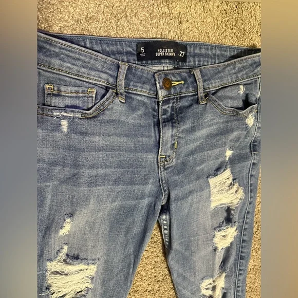 Hollister Super Skinny Distressed Low Rise 5/27 - Picture 3 of 8